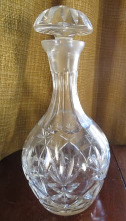 Glass decanter