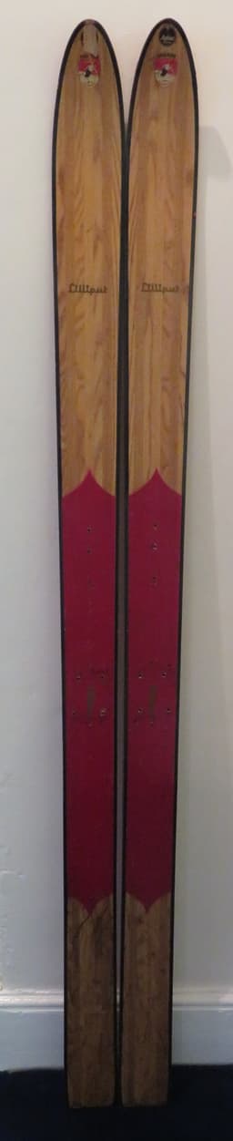 Wooden skis